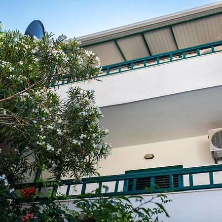 Apartments Gajeta Gradac  Bagian luar foto